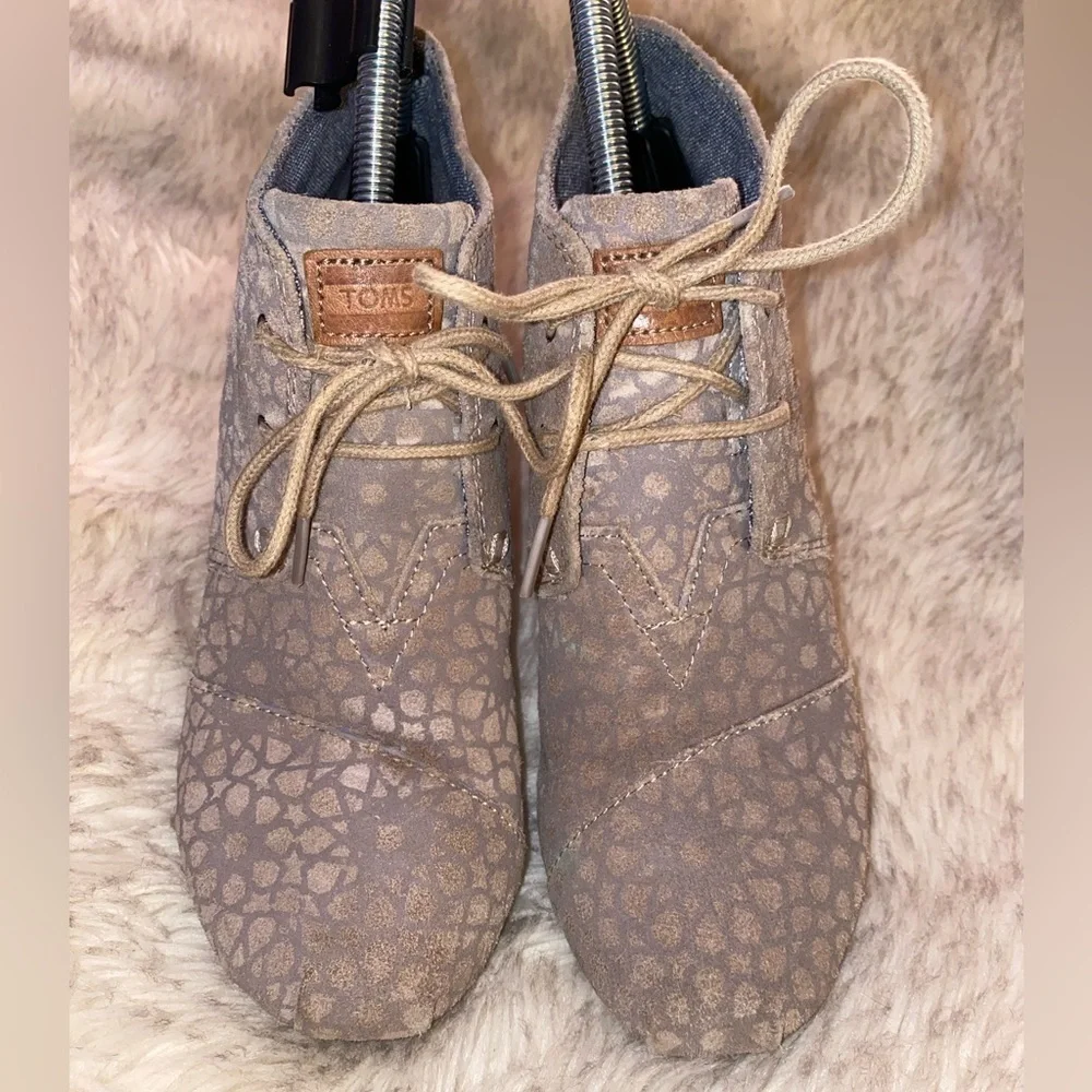 Toms Desert Taupe Moroccan Wedge Booties Suede 380813 Woman's 7.5